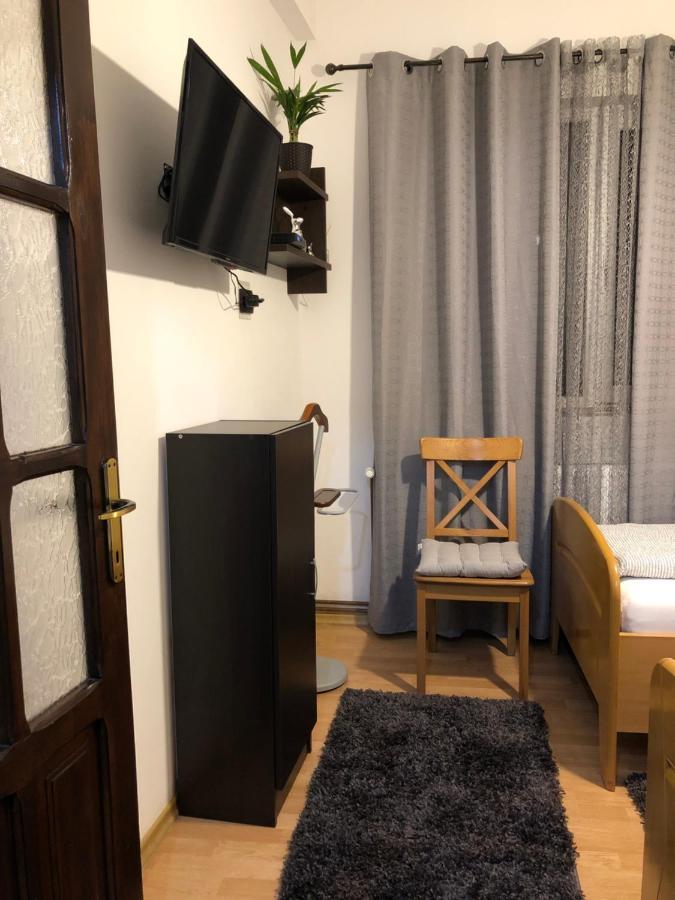 Apartament Basak 2 Apartment Deva Ngoại thất bức ảnh