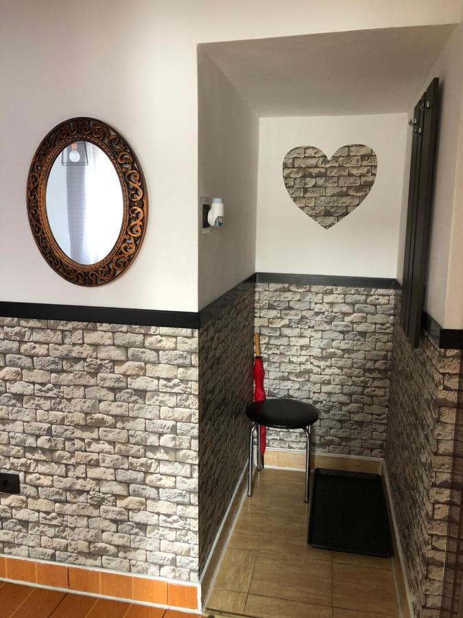 Apartament Basak 2 Apartment Deva Ngoại thất bức ảnh